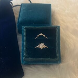 Exquisite 14k Diamond Ring Set Pear shaped Lab grown 1.25 diamond .4 surrounding